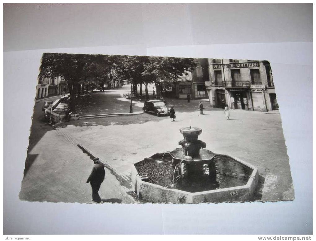 2 Abq - CPA N°46 - LE VIGAN - Place D'Assas Et Promenade Des Tilleuls - [46] Lot - - Autres & Non Classés