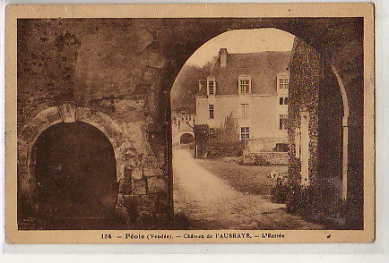 Féole : Château De L'Aubraye, L'entrée - Chantonnay