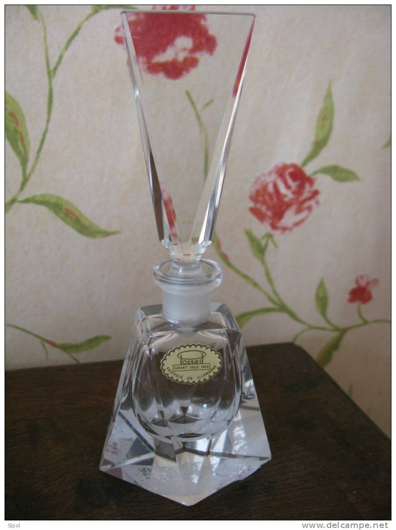 Flacon Parfum Ou Collection  Neuf   En Cristal  Allemand Garanti Taillé Main - Flakons (leer)