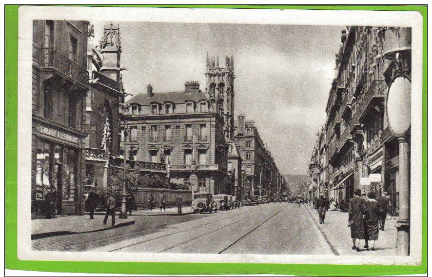 SEINE MARITIME. ROUEN.  RUE JEANNE D´ARC ET ABSIDE DE L'EGLISE ST VINCENT. TOURS SAINT LAURENT. ANIMATION - Rouen