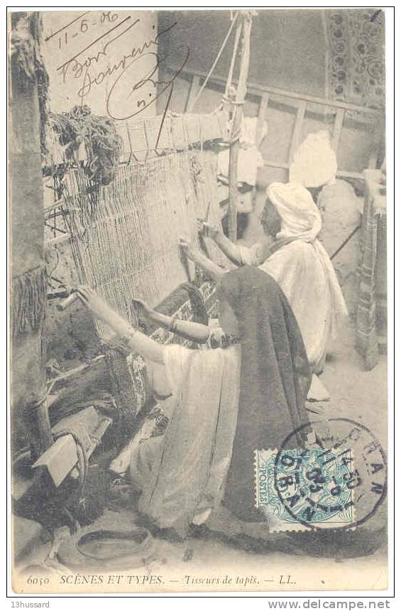 Carte Postale Ancienne Scènes Et Types D´Algérie - Tisseurs De Tapis - Métiers, Tissage - Beroepen