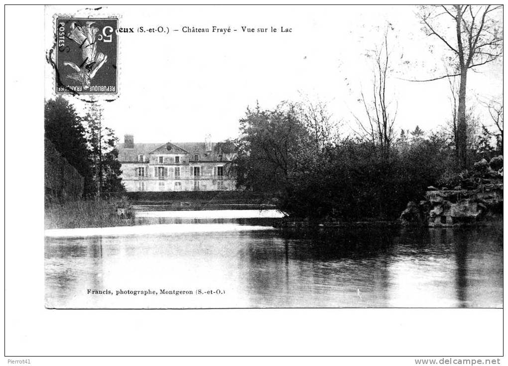 Château Frayé - Vue Sur Le Lac - Vigneux Sur Seine