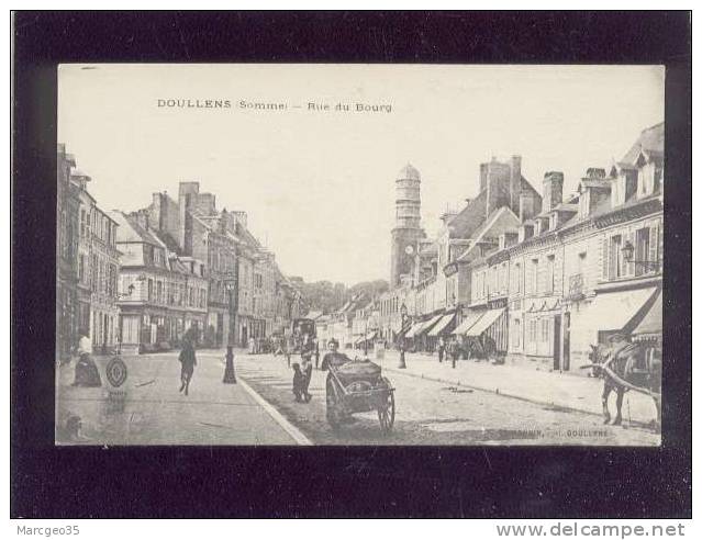 Doullens Rue Du Bourg édit.simonnin Animée Belle Carte - Doullens