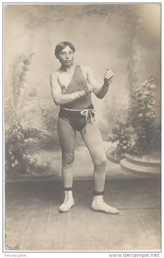 CARTE PHOTO BOXE - NON LEGENDES - Pugilato