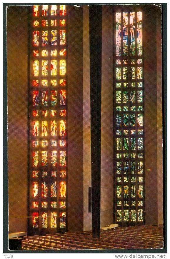 ANGLETERRE - WARWICKSHIRE - COVENTRY : Cathedral, Cathedrale, Vitrail , Vitraux (circulée) Football World Cup 1966... - Coventry