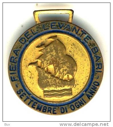 BARI FIERA DEL LEVANTE    ITALY ITALIE  MEDAGLIA  ARCH CAT PAG1 C1 - Altri & Non Classificati