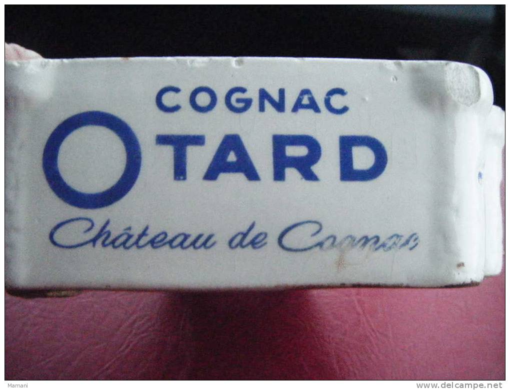 Cendrier-cognac Otard Chateau De Cognac-sarregemines France D.V. Numerote- - Porcelaine