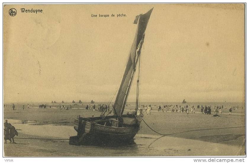 Wenduine : Une Barque De Peche   ( Geschreven Kaart Met Zegel 1924  ) - Wenduine