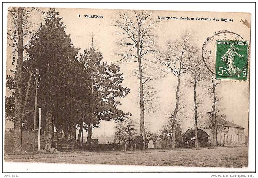 78  TRAPPES  LES QUATRE PAVES ET L´AVENUE DES SAPINS        ETAT  VOIR SCAN - Trappes