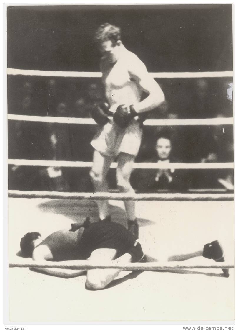 PHOTO BOXE VAN DEN MEULEN MIS KO PAR J. WILLIAMS - Autres & Non Classés