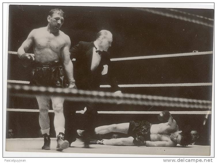 PHOTO BOXE - GUS LESNEVICH MET KO FREDDIE MILLS - Autres & Non Classés