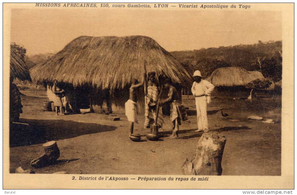 AKPOSSO (Environs) [Togo] - Préparation Du Repas De Midi - Togo