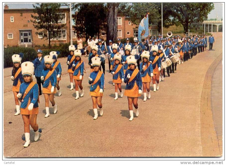 DEURNE- KONINKLIJKE HARMONIE DE DRIJ KONINGEN-MAJORETTEN-ZELDZAAM!!! - Antwerpen