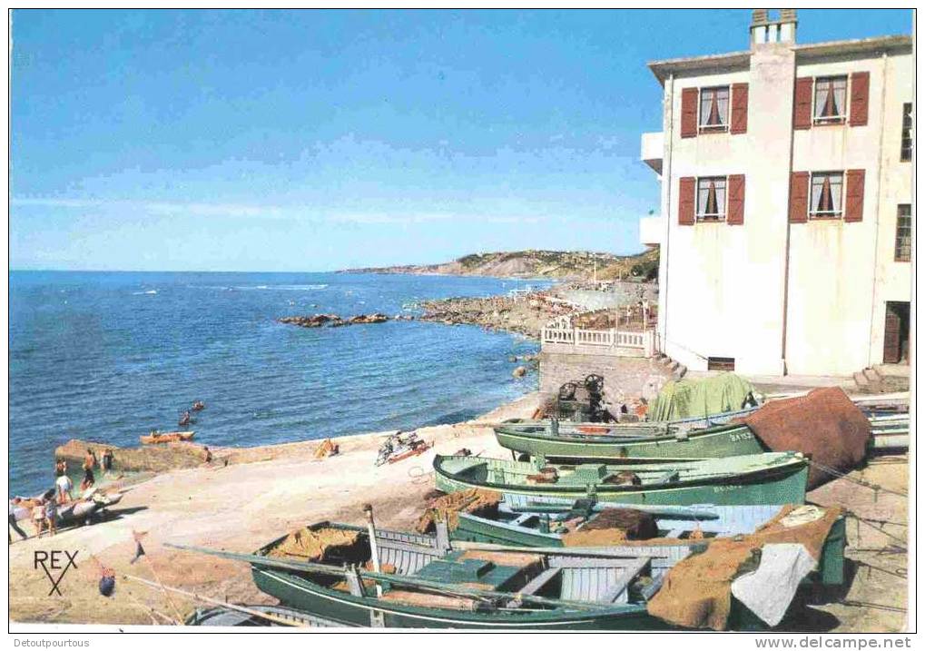 GUETHARY Basses Pyrénées 64 : Le Port Et La Plage 1964 ( Barques De Pêche ) - Guethary