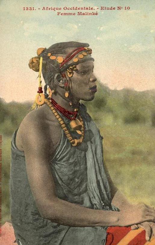 Afrique -  Guinée - Types Ethnies - Femme - Bijoux - Guinea