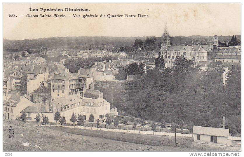 Cpa 64 Pyrenees Atlantiques   Oloron Ste Marie Vue Generale Du Quartier Notre Dame - Oloron Sainte Marie