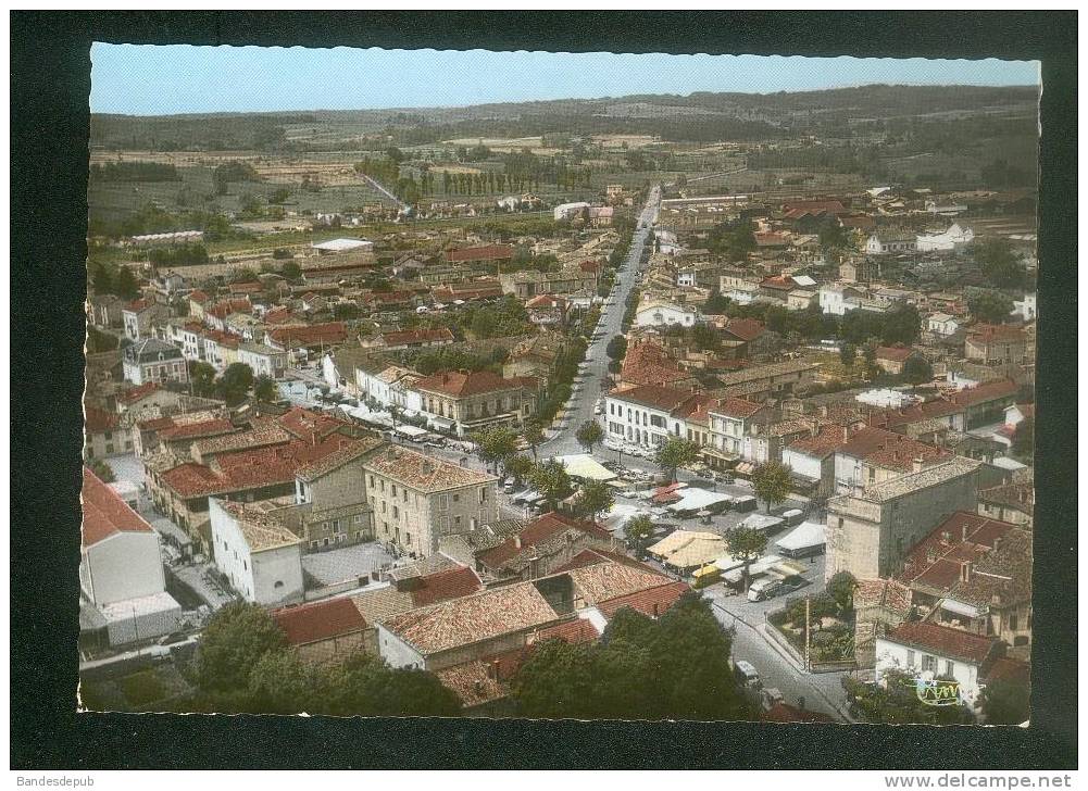 CPSM - Casteljaloux (47) - Grande Place Et Route De Bordeaux - Vue Aérienne ( Marché COMBIER CIM 428 77 A) - Casteljaloux