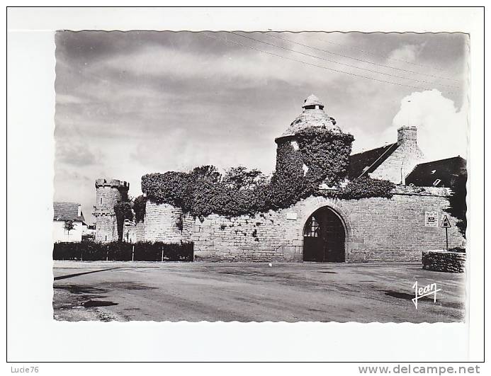 LE GUILVINEC  -   Les Ruines Du Château De KERGOZ  - N°  8248 2 - Guilvinec