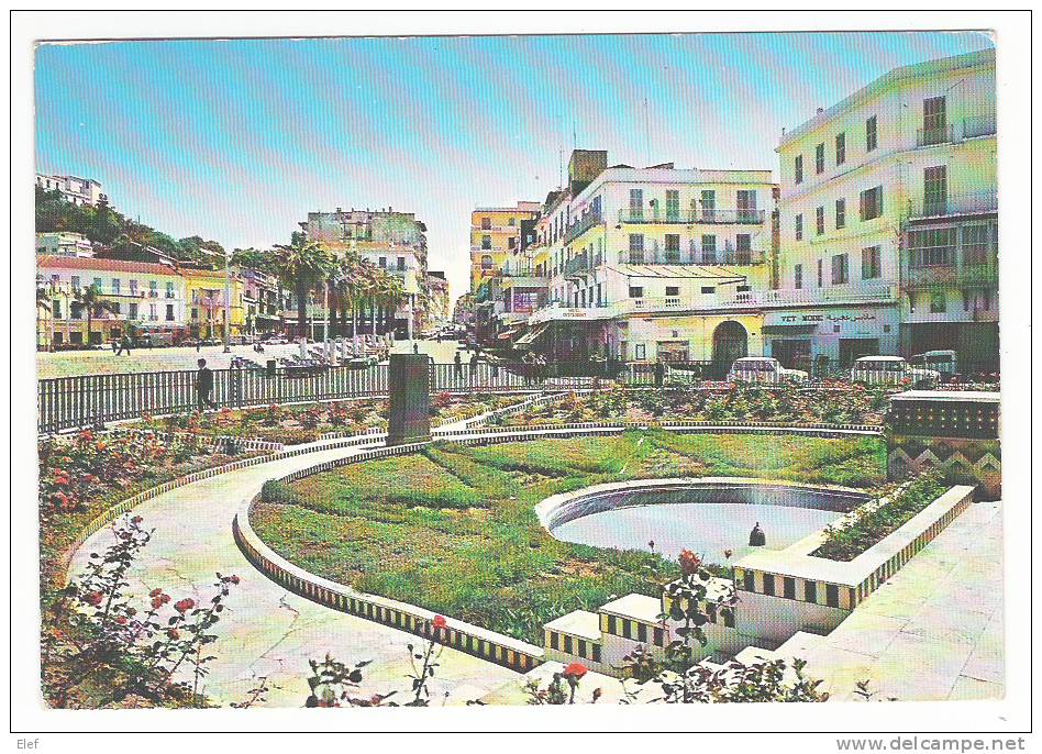 SKIKDA, Algérie: Place Du Ier Novembre ; Années 70; TB; Peu Courante ! - Skikda (Philippeville)