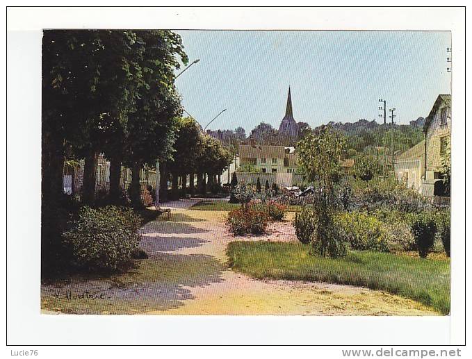 SAINT PIERRE DES NEMOURS -  La Place St Pierre Et L'Eglise XIè S. -  N°  1659 - Saint Pierre Les Nemours