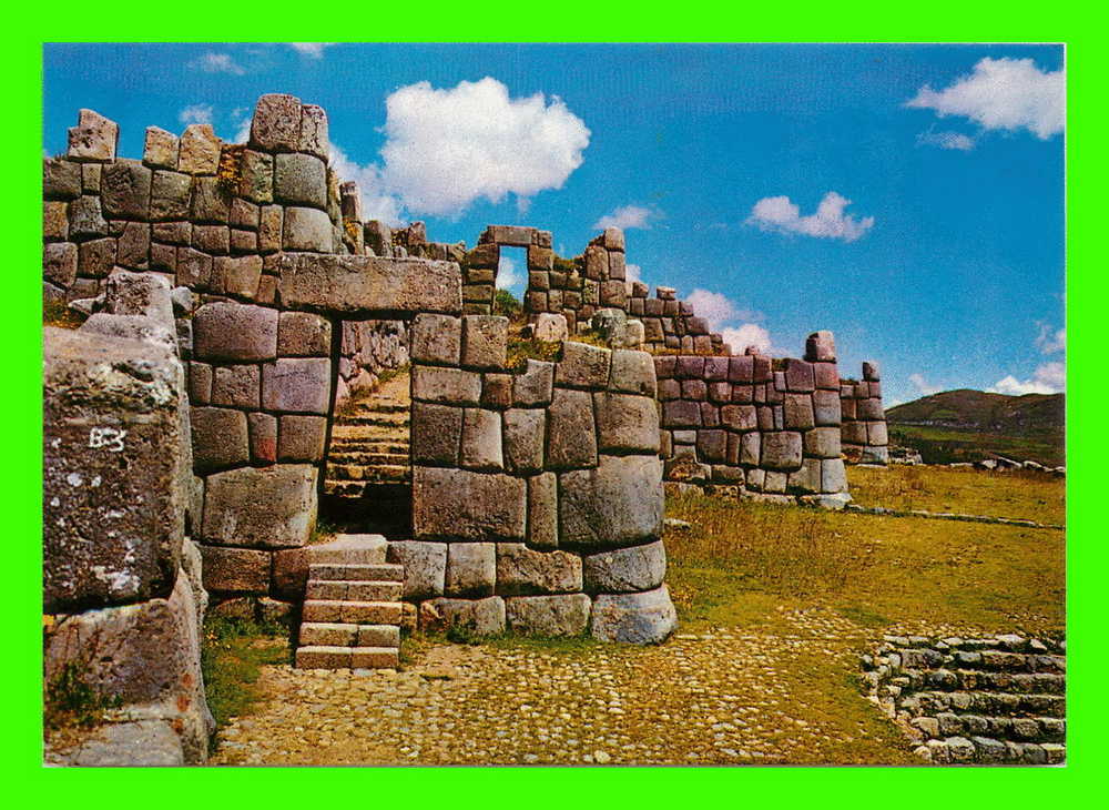 CUSCO, PÉROU - PERU - GREATEST INCA FORTRESS - SAQSAYWAMAN, FAMOSA FORTALEZA INCA -- - Pérou