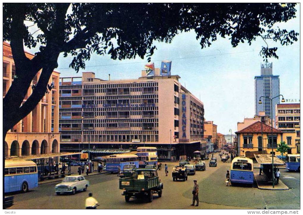 Luanda - Place Amiral Baptista De Andrade - Angola