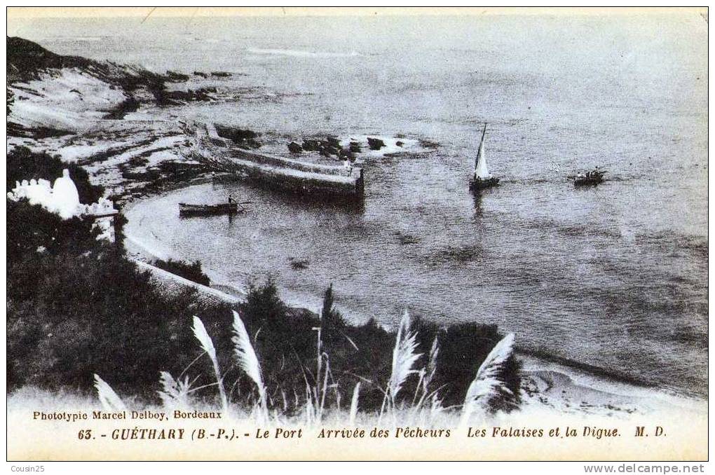 64 GUETHANIE - Le Port - Arrivée Des Pêcheurs - Les Falaises Et La Digue - Edit : N.D. - Guethary