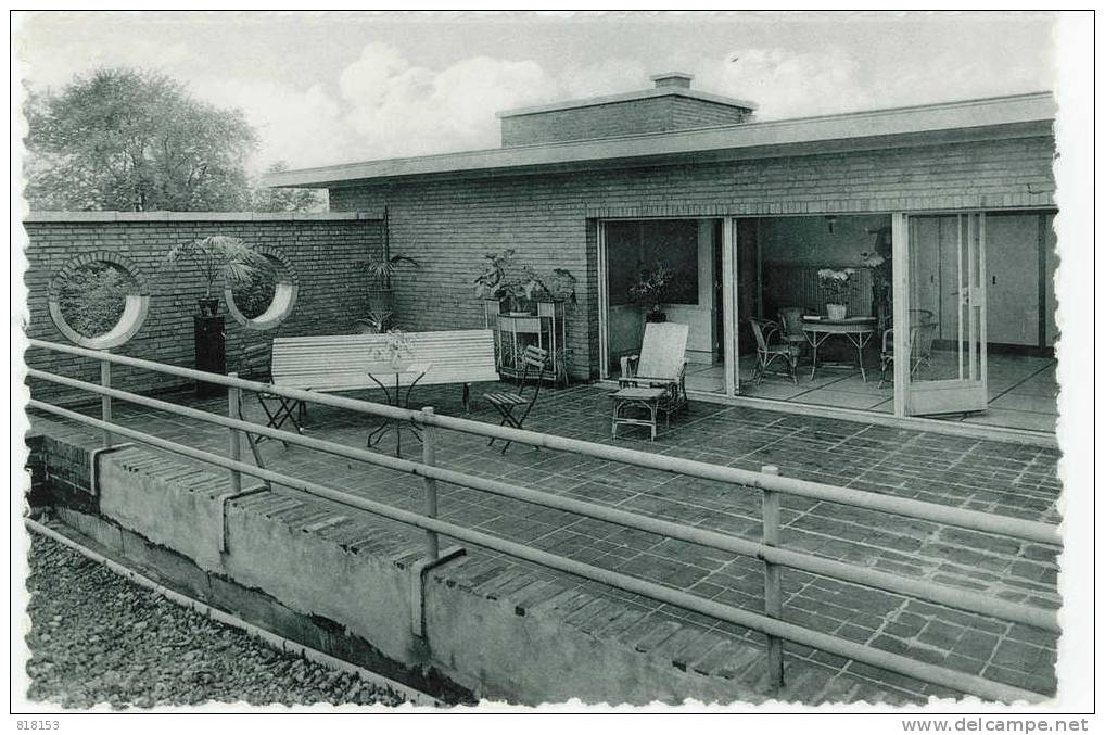 Esschen - Kliniek "St-Jozef"  - Solarium - Essen