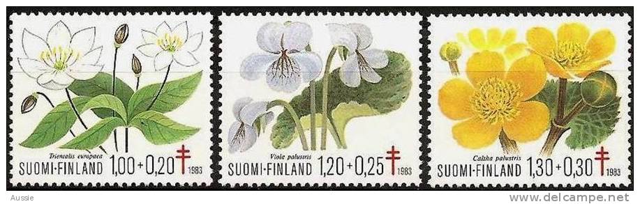Finlande 1983 Yvertn° 896-98 *** MNH Cote 4 Euro Fleurs Bloemen Flowers - Used Stamps