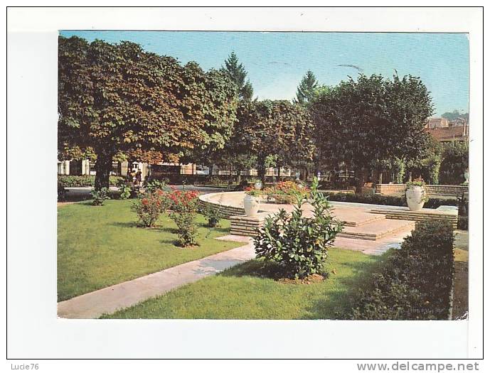 VILLENEUVE SAINT GEORGES  - Le Jardin De L'Hôtel De Ville - Villeneuve Saint Georges