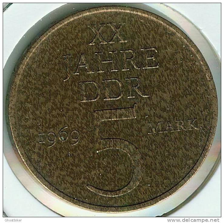 5 MARK  XX JAHRE DDR 1969 -  25% Ni / 75% Cu ?? - 5 Marchi