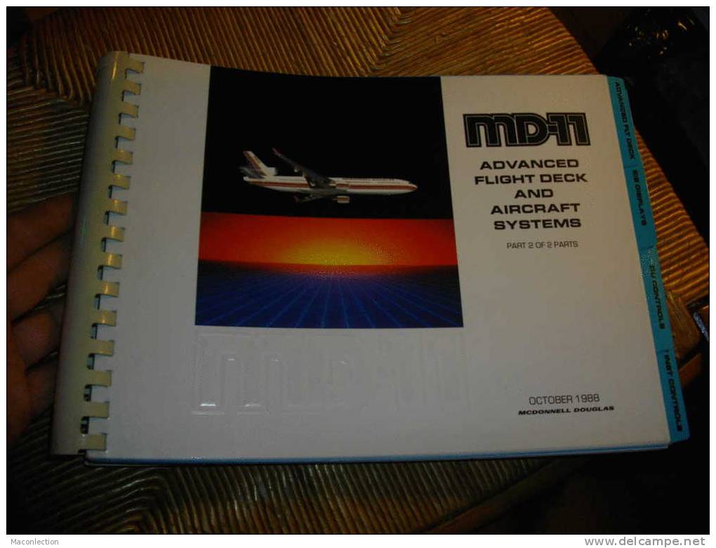 Advanced Flight Deck  & Aircraft Systems Mc Donald Douglas MD 11 - Luchtvaart