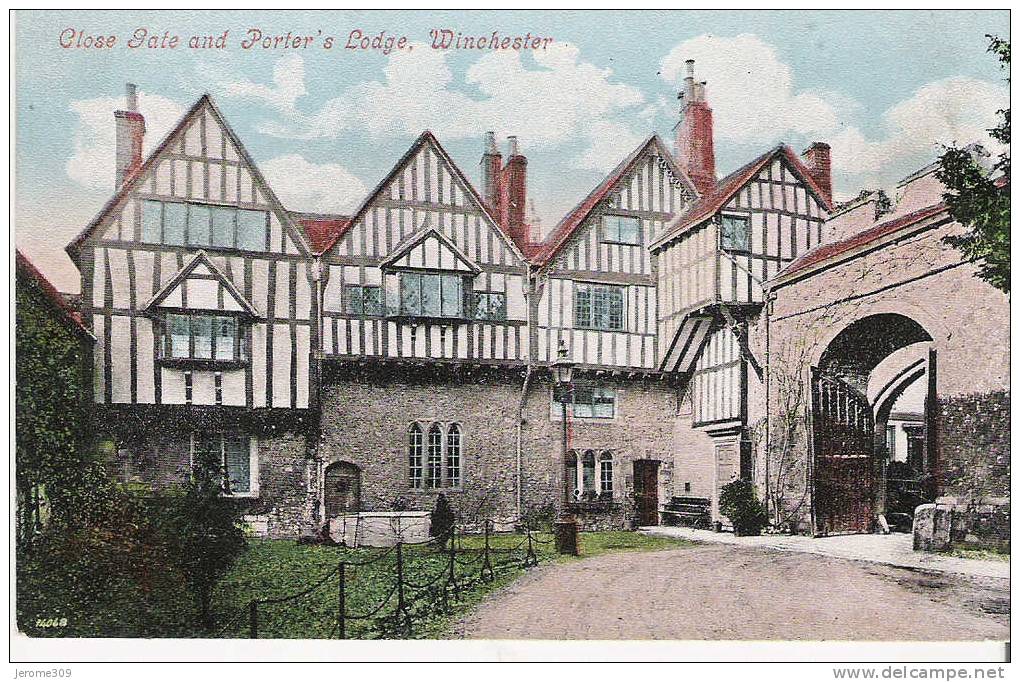 ROYAUME-UNI - ANGLETERRE - WINCHESTER - CPA - N°14068 - Close Gate And Porter's Lodge, Winchester - Winchester