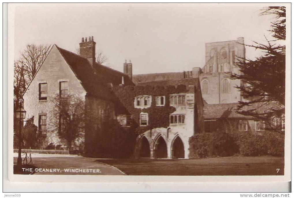 ROYAUME-UNI - ANGLETERRE - WINCHESTER - CPA - N°7 - The Deanery, Winchester - Winchester