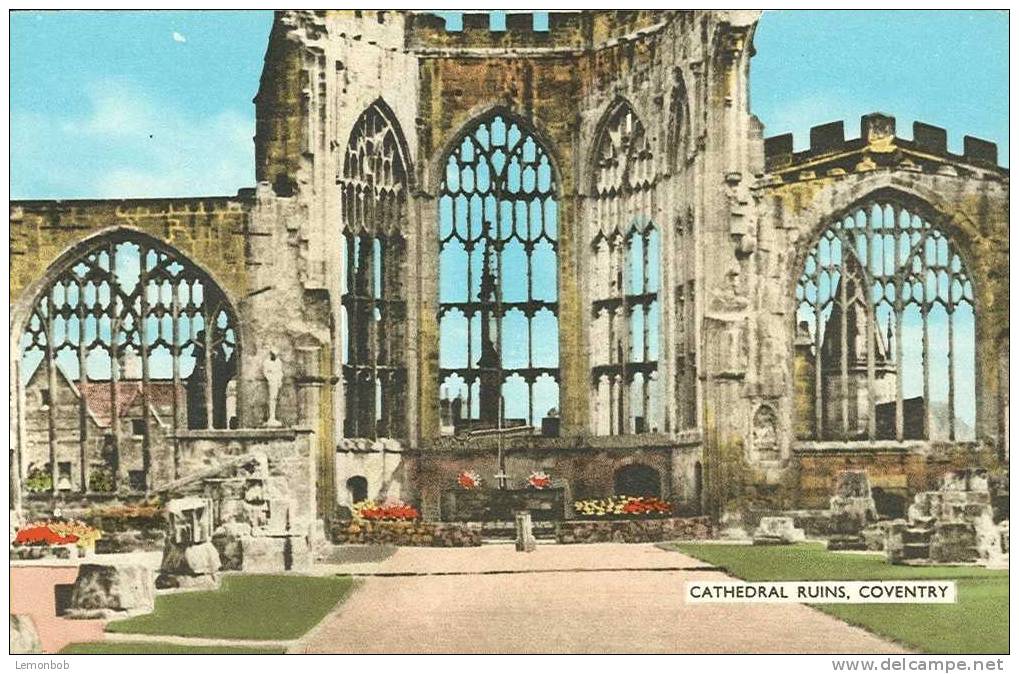 Britain United Kingdom - Cathedral Ruins, Coventry 1950s Postcard [P847] - Coventry