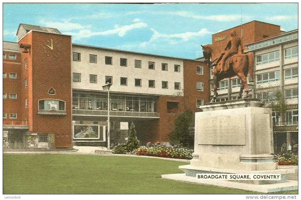 Britain United Kingdom - Broadgate Square, Coventry 1950s Postcard [P848] - Coventry