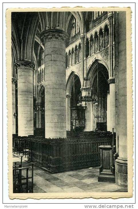 Tongeren - Tongres - Intérieur De La Basilique - Binnenbeuk Der Basiliek - Tongeren