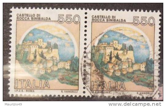 1984 Nr 1522A Castelli 550 L. Colore Rosa COPPIA - Errors And Curiosities