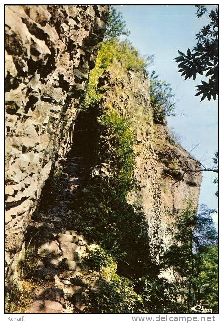 CP De THUEYTS " L'échelle Du Roi , Escalier De Basalte " . - Largentiere