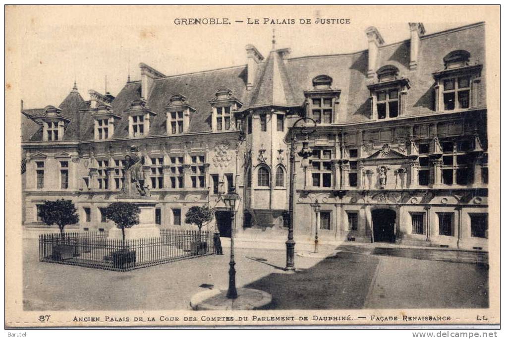 GRENOBLE - Ancien Palais De La Cour Des Comptes Du Parlement Du Dauphiné. Façade Renaissance - Grenoble