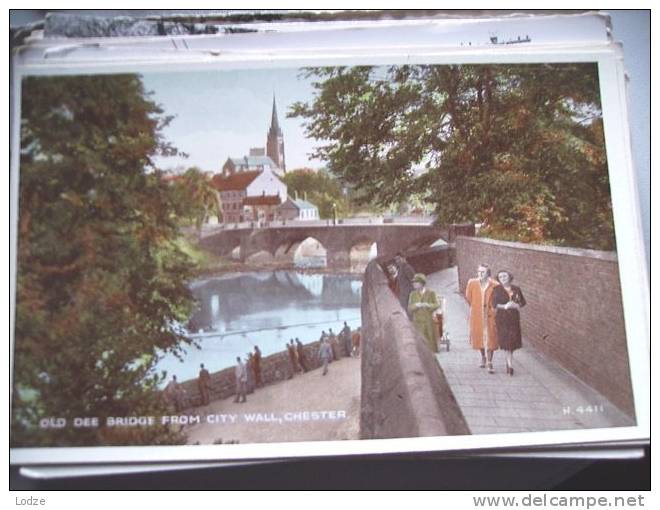 Engeland England Chester People Near City Wall - Chester