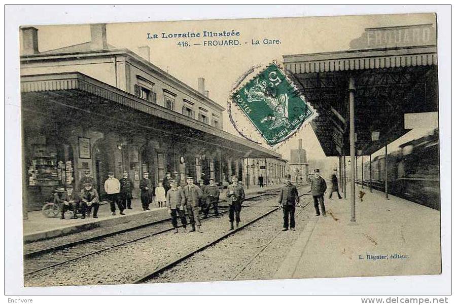 Cpa FROUARD La Gare TRAIN SUR VOIE Belle Animation Voyageurs Et Cheminots - 416 Regnier - Frouard