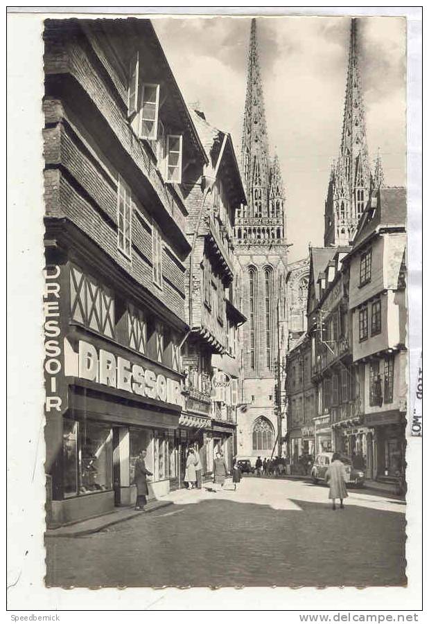 16009 Quimper Keron Et Cathedrale .25 Globe . Dressoir - Quimper