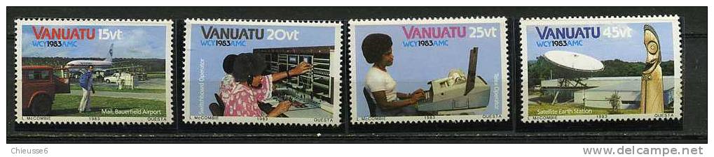 Vanuatu ** N° 682 à 685 - Année Mondiale Des Communciations - Vanuatu (1980-...)