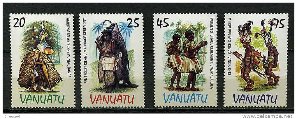 Vanuatu ** N° 705 à 708 - Costumes Traditionnels - Vanuatu (1980-...)