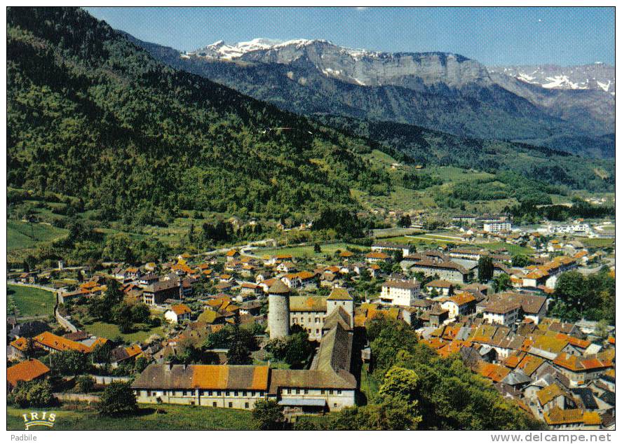 Carte Postale 74. Faverges    Vue D´avion Trés Beau Plan - Faverges