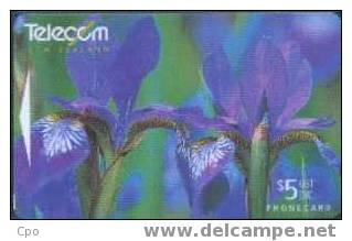 # NEW_ZEALAND NZ31S_2 Key Light - Flowers Series - Colse - Up Of Blue Flags 5 Gpt 01.96 -fleurs,flowers- Tres Bon Etat - Nouvelle-Zélande