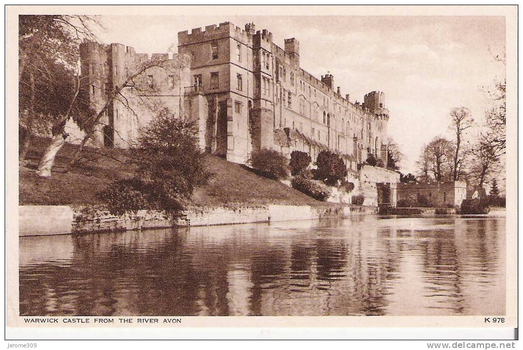 ROYAUME-UNI - ANGLETERRE - WARWICK - CPA - N°978 - Warwick Castle From The River Avon - Warwick