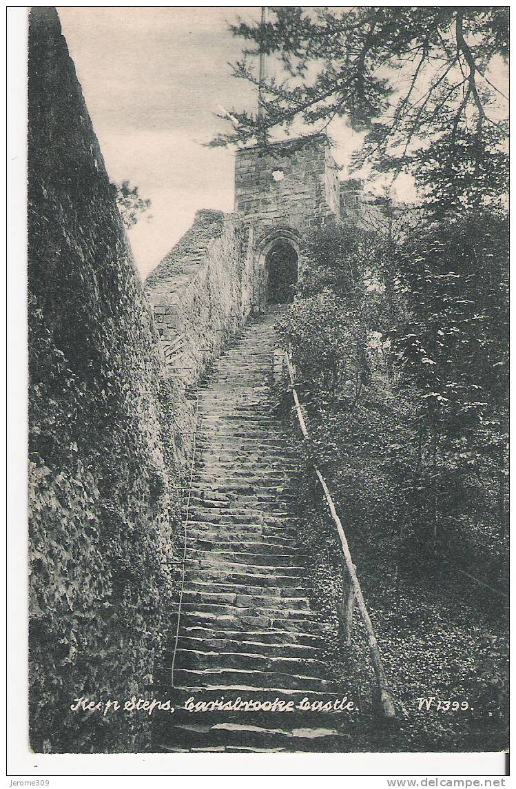 ROYAUME-UNI - ANGLETERRE - CARISBROOKE - CPA - N°1399 - Keep Steps, Carisbrooke Castle - Hastings