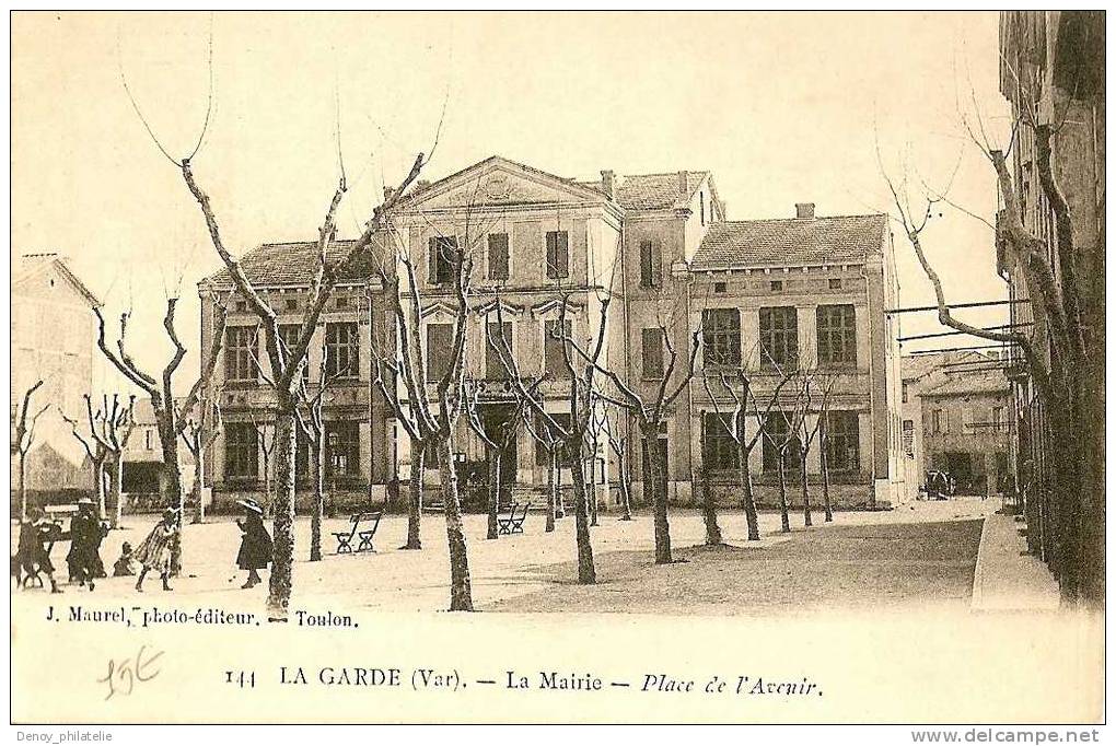 83 / LA GARDE / LA MAIRIE PLACE DE L'AVENIR - La Garde Freinet